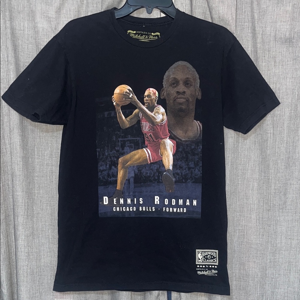 Dennis Rodman Size M Mitchell & Ness Graphic Tee